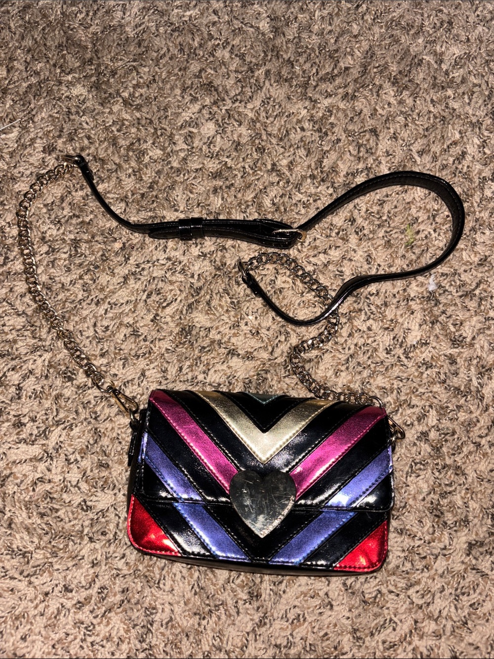 Metallic Chevron Heart Crossbody Bag in Black, Pink, Gold, Blue, Red